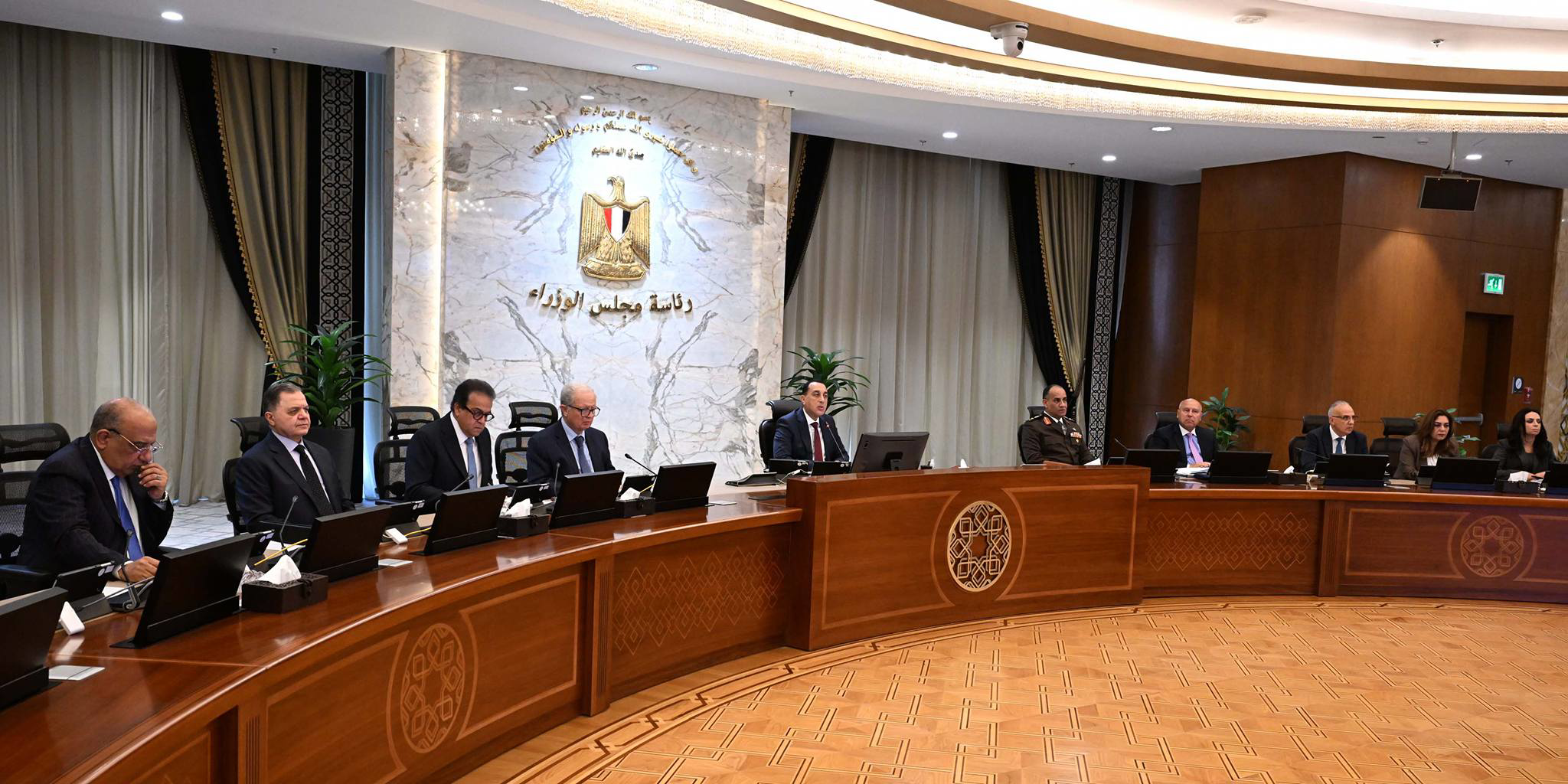 قرارات مهمة للحكومة اليوم.. مكتبة الأزهر تتبع الرئيس ونقل “الاستعلامات” للإعلام